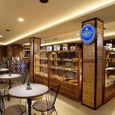 Life Puri Hotel Surabaya Gubeng Dış mekan fotoğraf