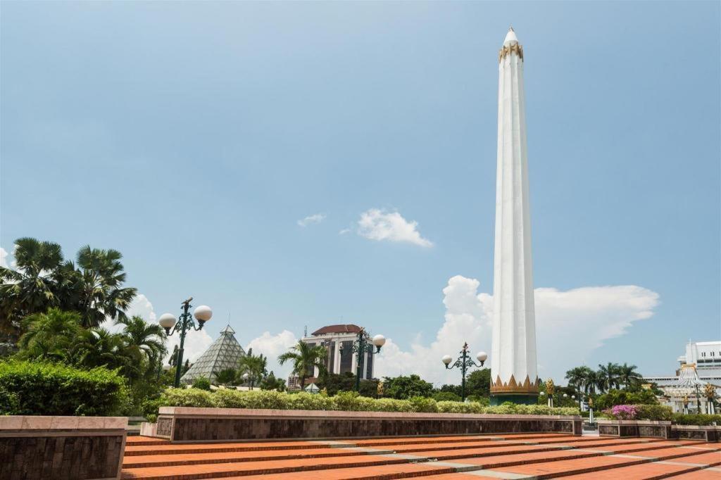 Life Puri Hotel Surabaya Gubeng Dış mekan fotoğraf