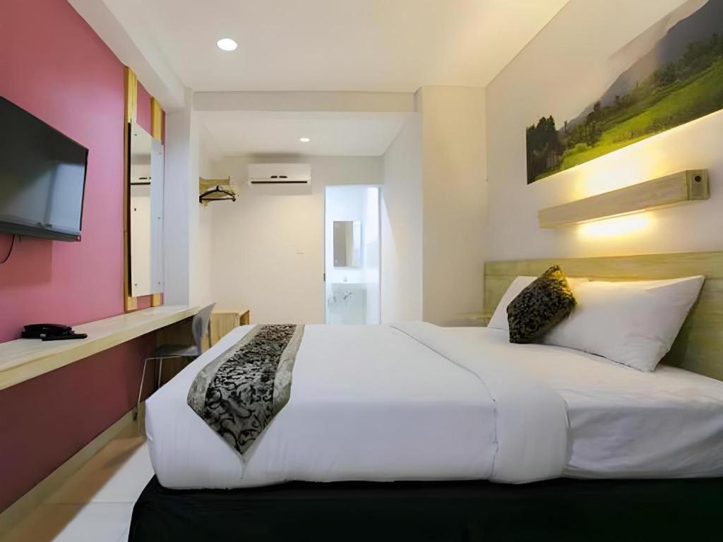 Life Puri Hotel Surabaya Gubeng Dış mekan fotoğraf