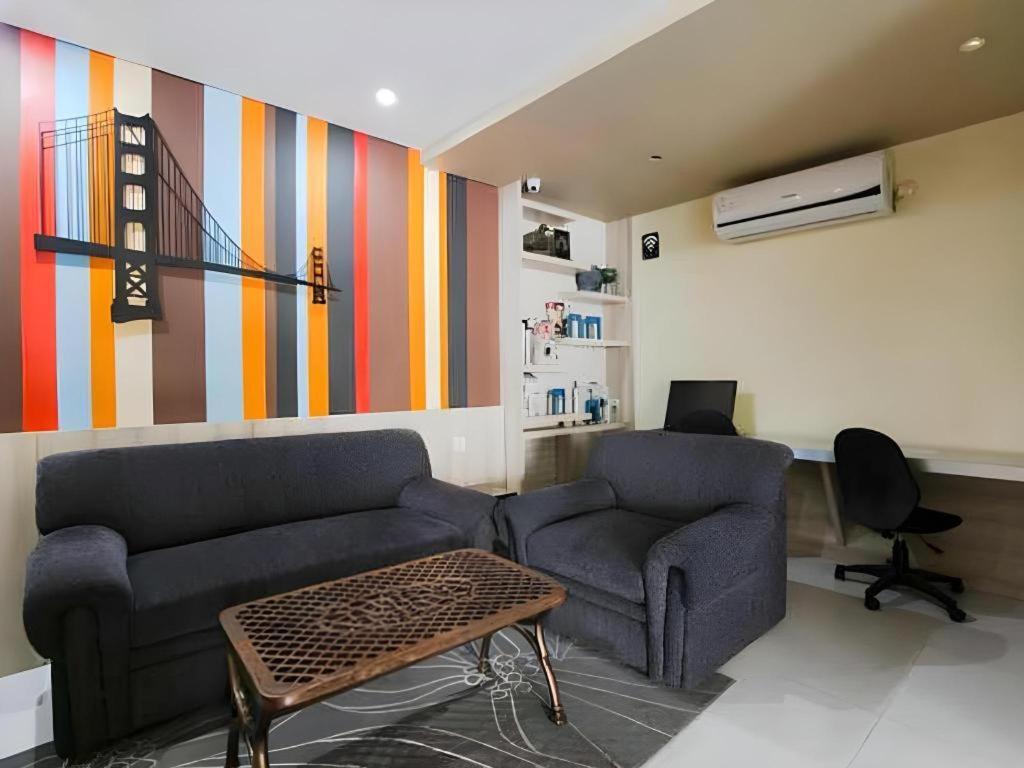 Life Puri Hotel Surabaya Gubeng Dış mekan fotoğraf