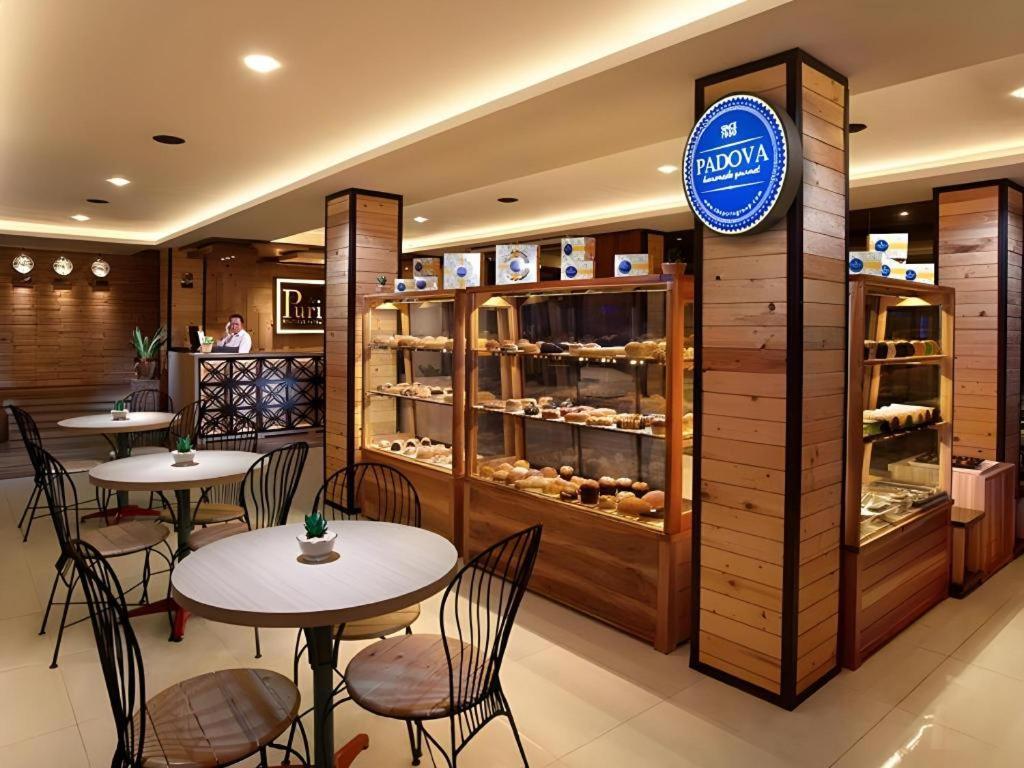 Life Puri Hotel Surabaya Gubeng Dış mekan fotoğraf