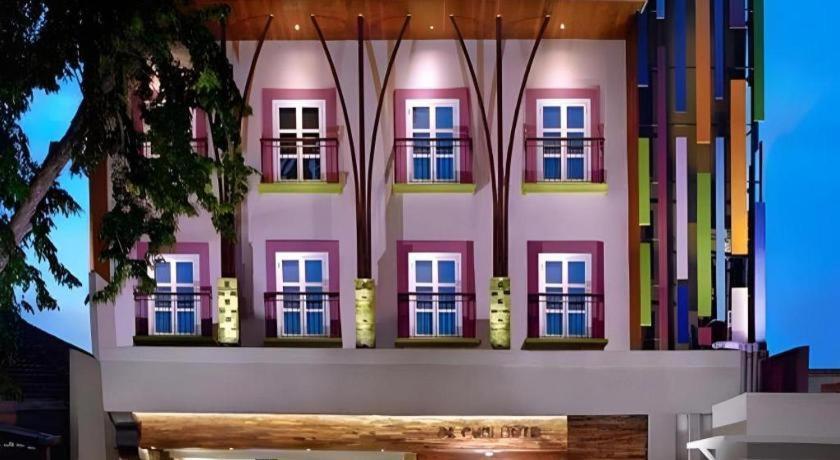 Life Puri Hotel Surabaya Gubeng Dış mekan fotoğraf